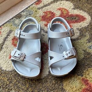 Birkenstock Rio Sandals Toddler size 6
